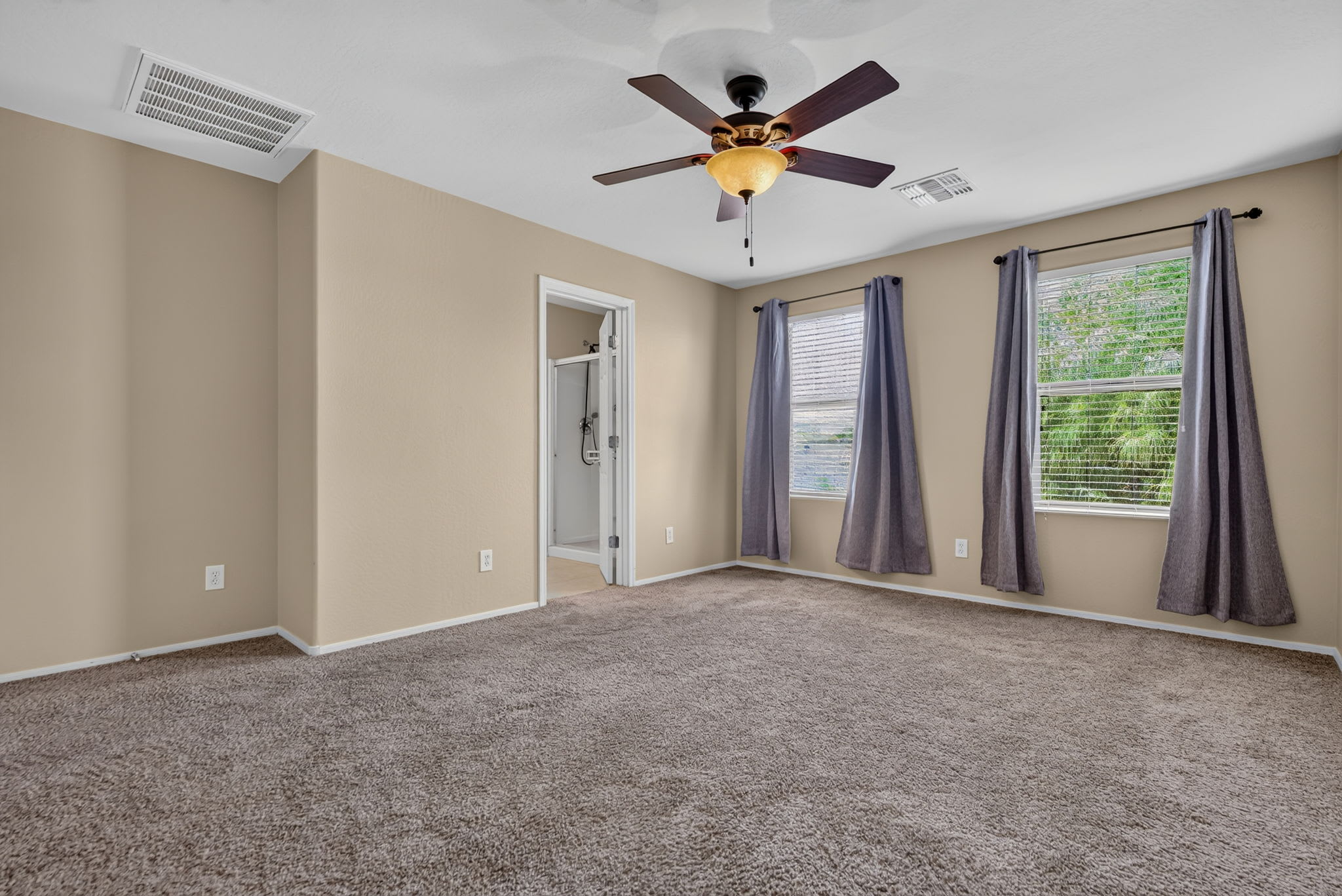 19296 W Adams St – photo 4