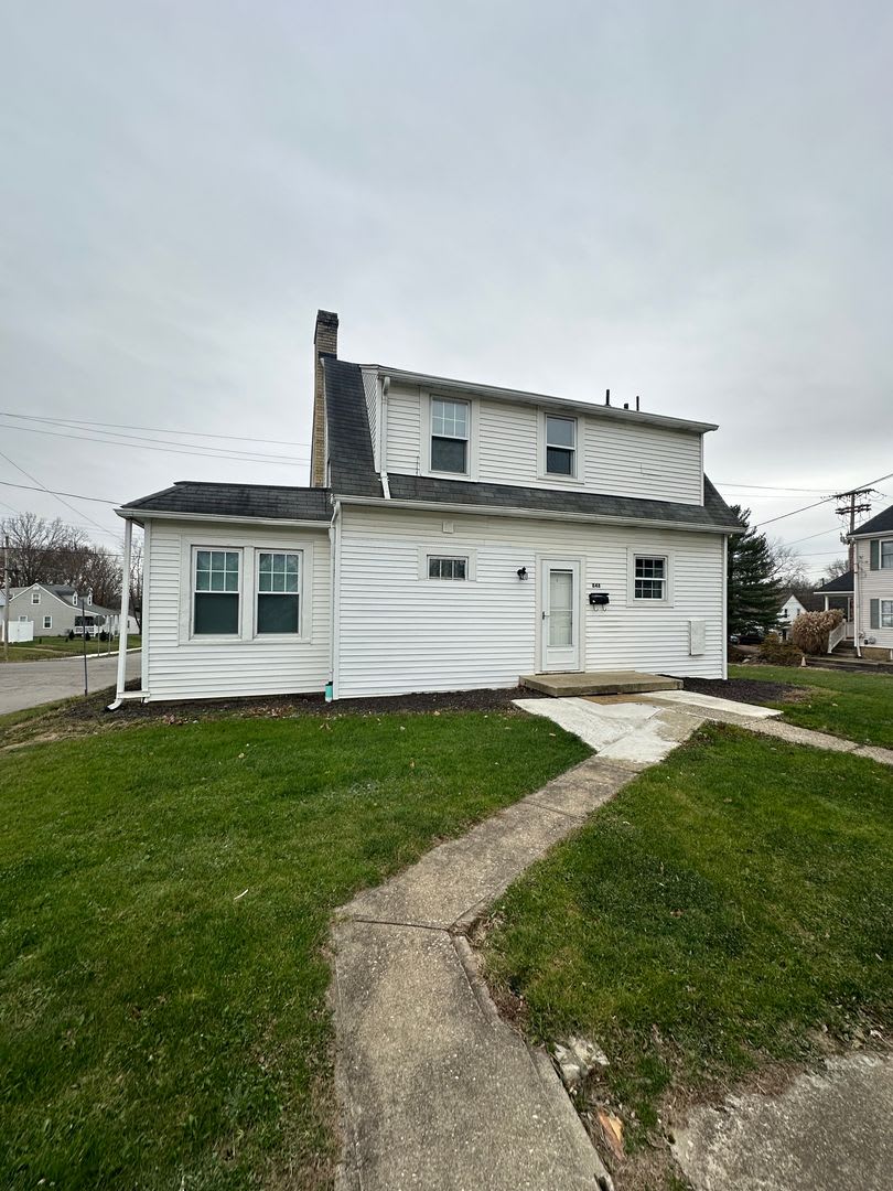Three bedroom single-family home – photo 3