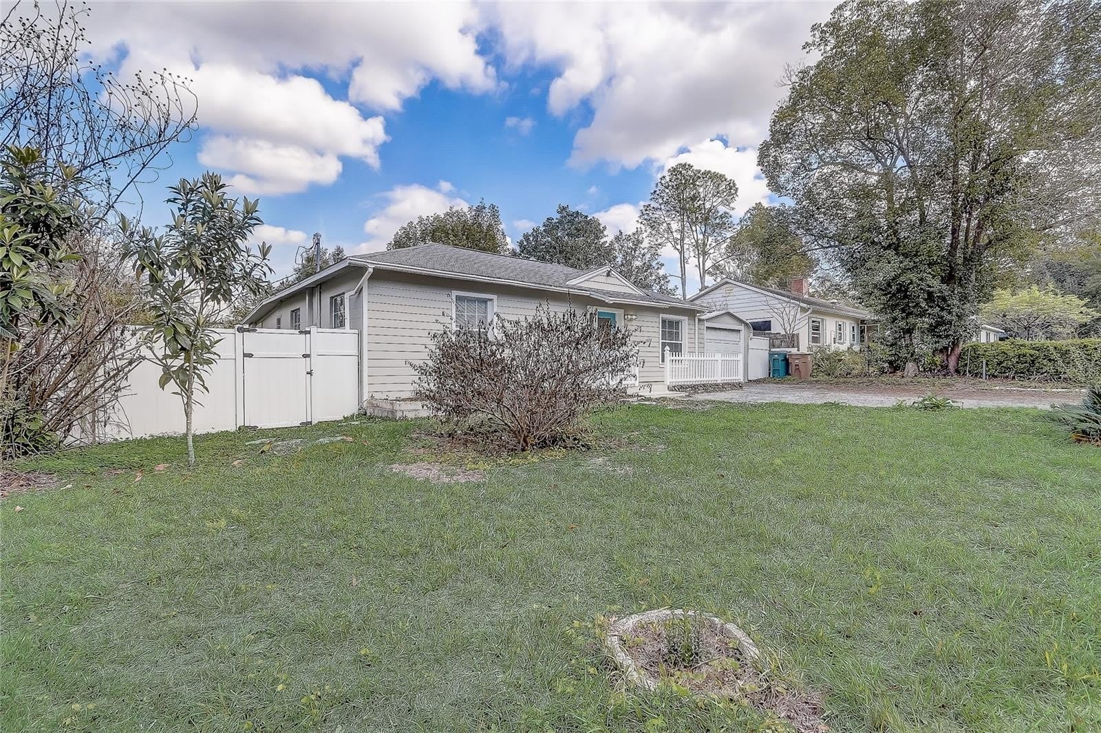 1129 NE 12TH Street – photo 4