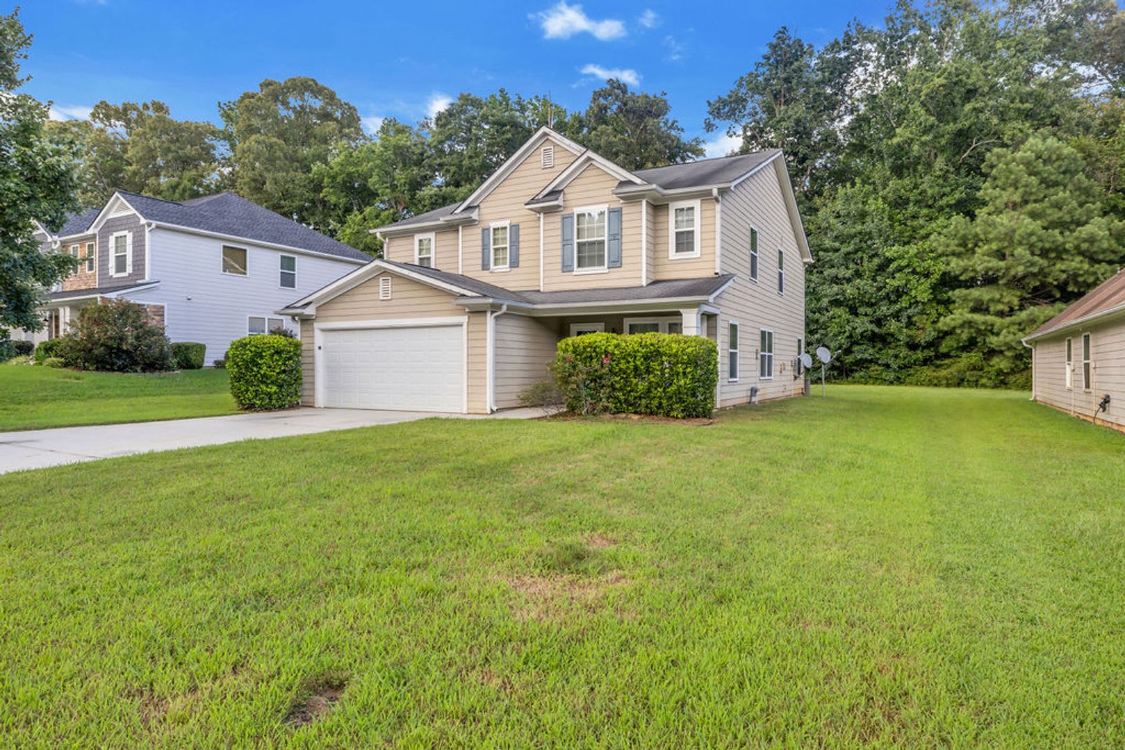PRICE DROP!!! 3 BEDROOM 2.5 BATH SOUTH FULTON HOME!! – photo 2