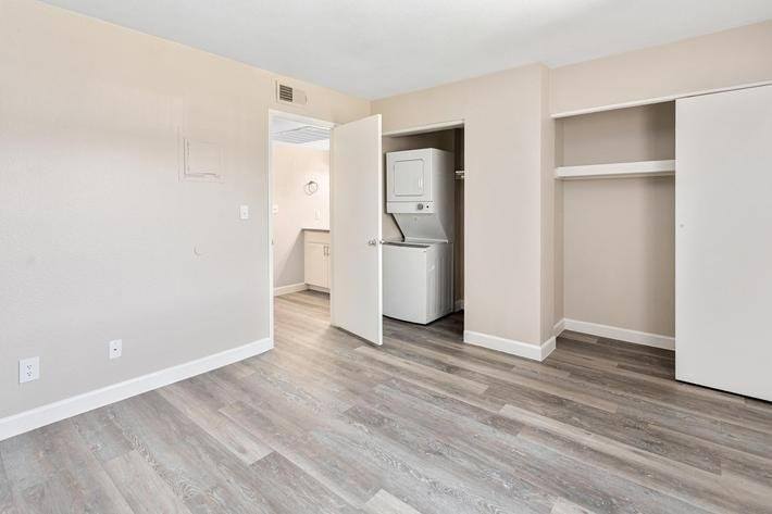 Raystone Apartments – photo 5