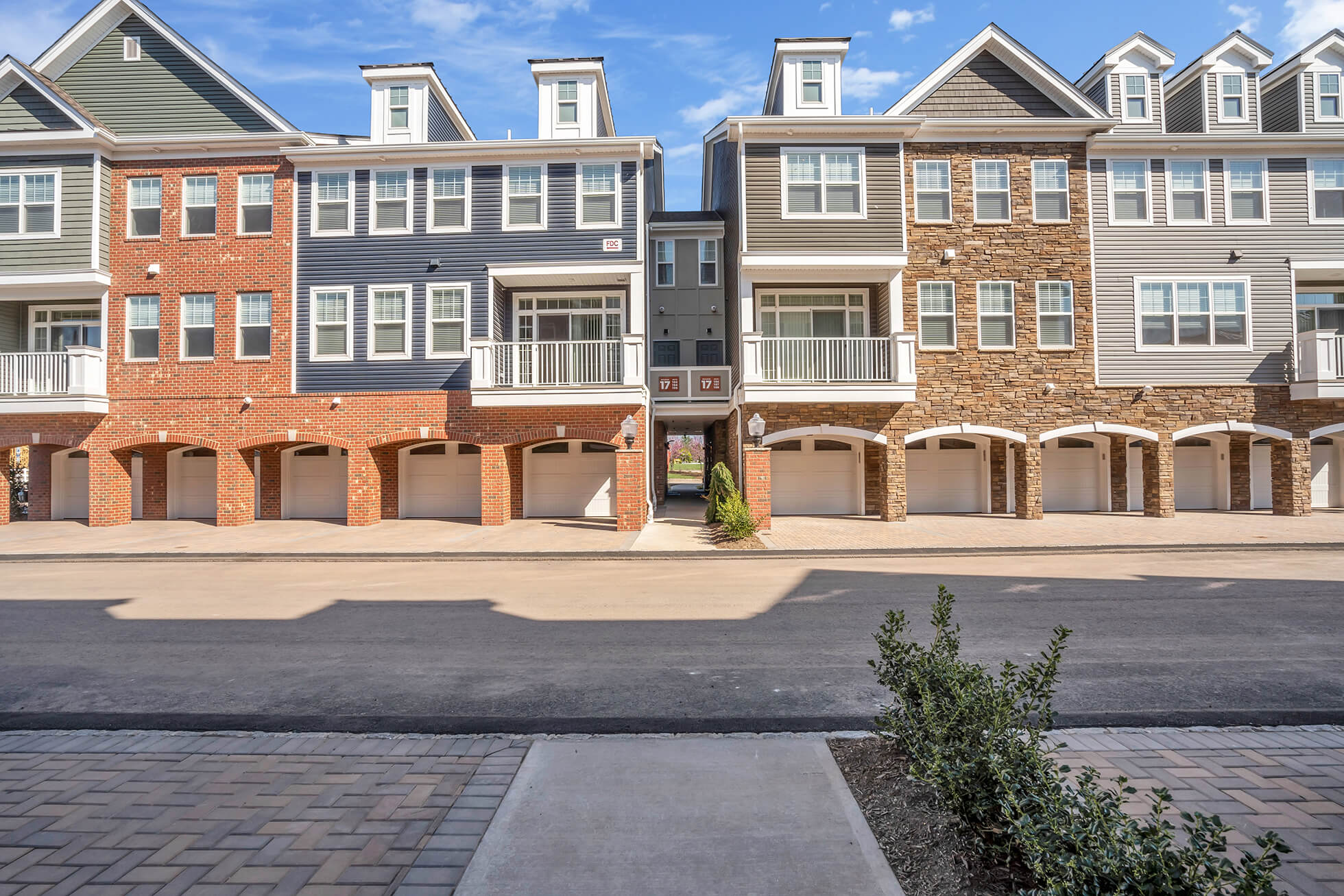 256 Hills Pl – photo 4