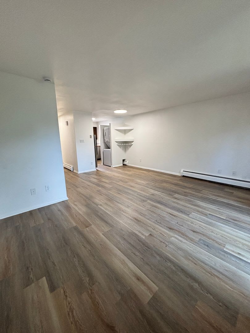 250 Off One Months Rent Spacious Townhome Convenient Location Easy Denver Access Available Now – photo 5