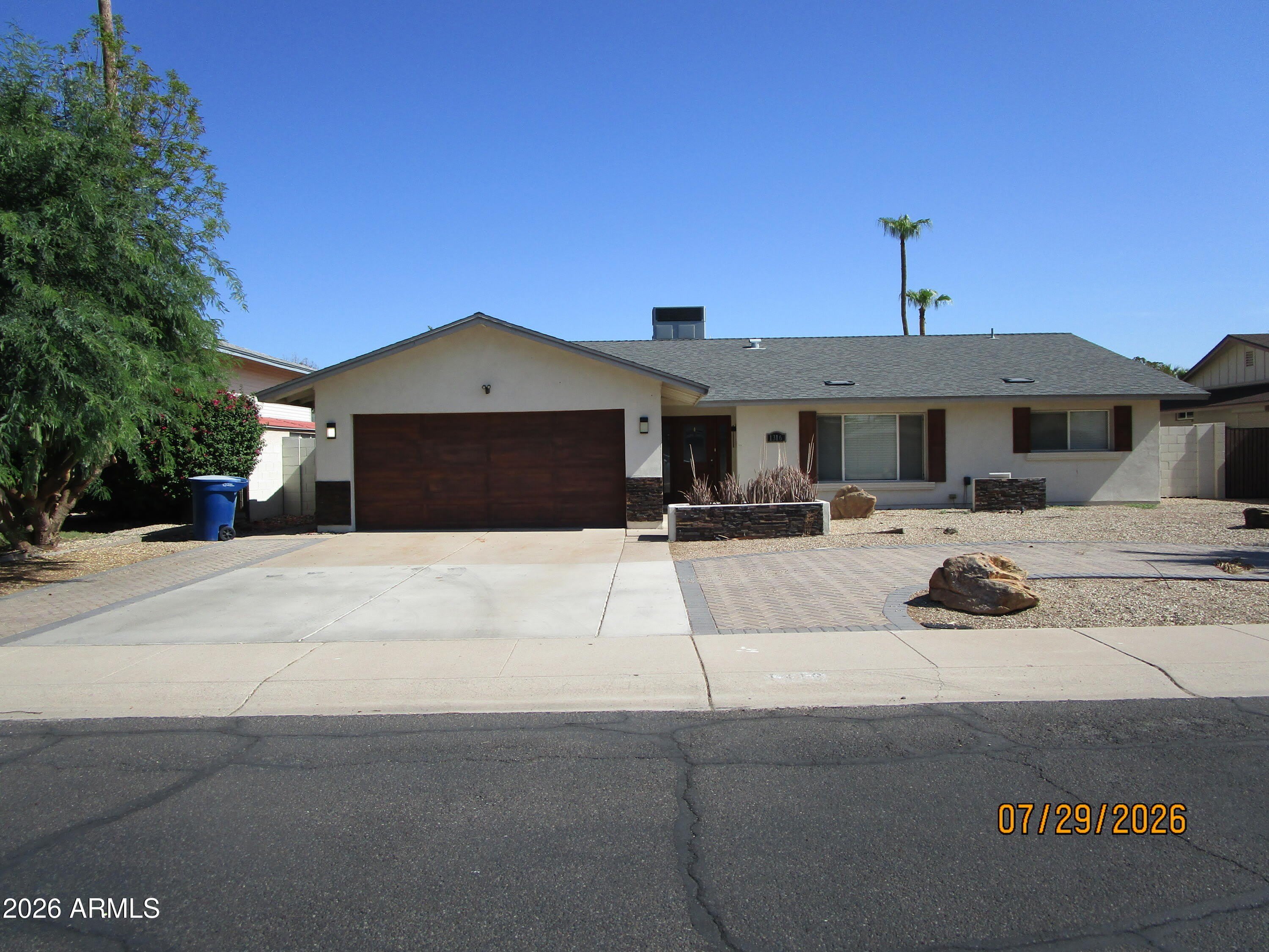 1316 E Donner Drive – photo 2