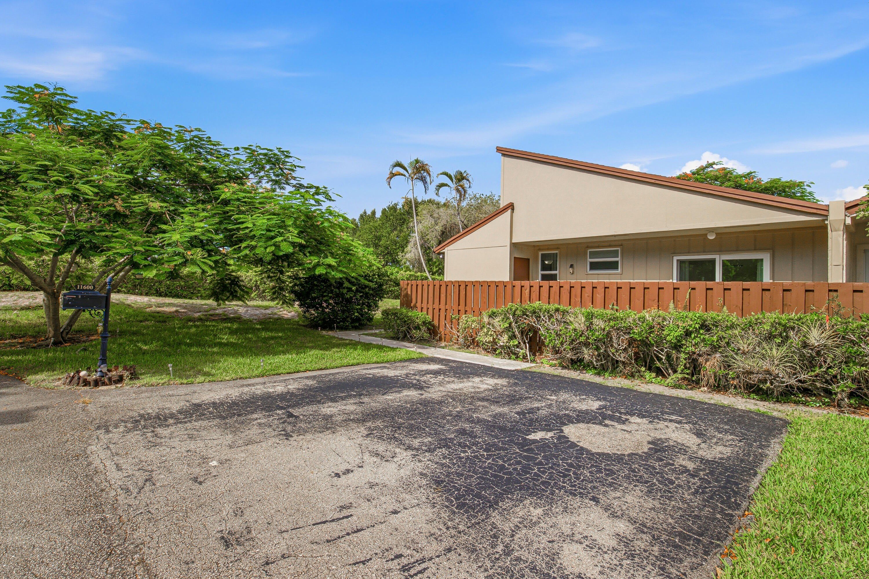 11600 Timbers Way – photo 2