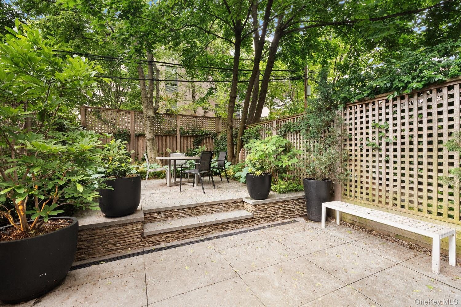 131 St Johns Place – photo 2