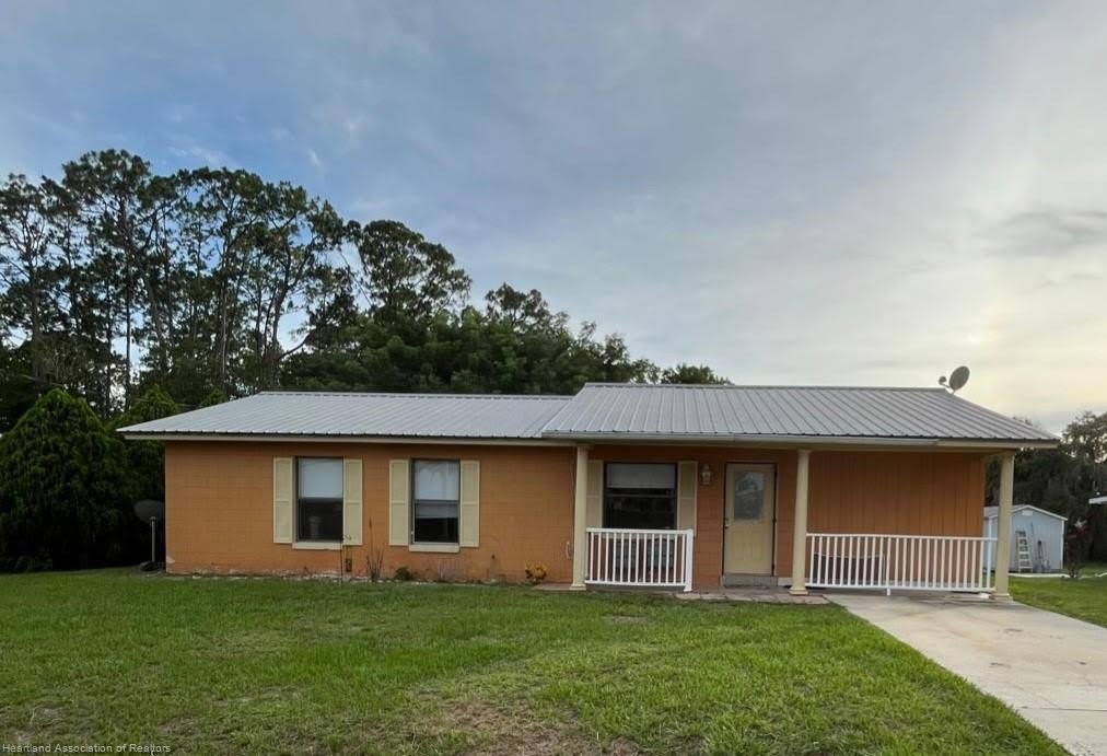 749 MEMORIAL Drive – photo 1