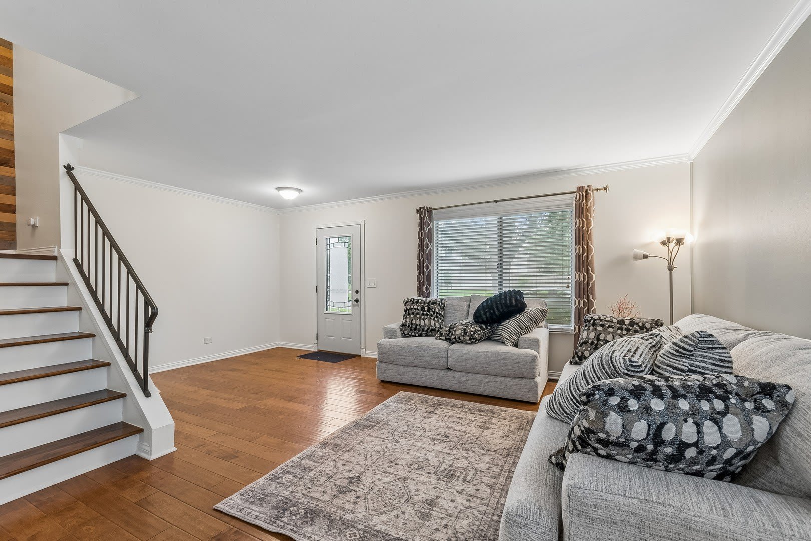 298 Danbury Drive – photo 3