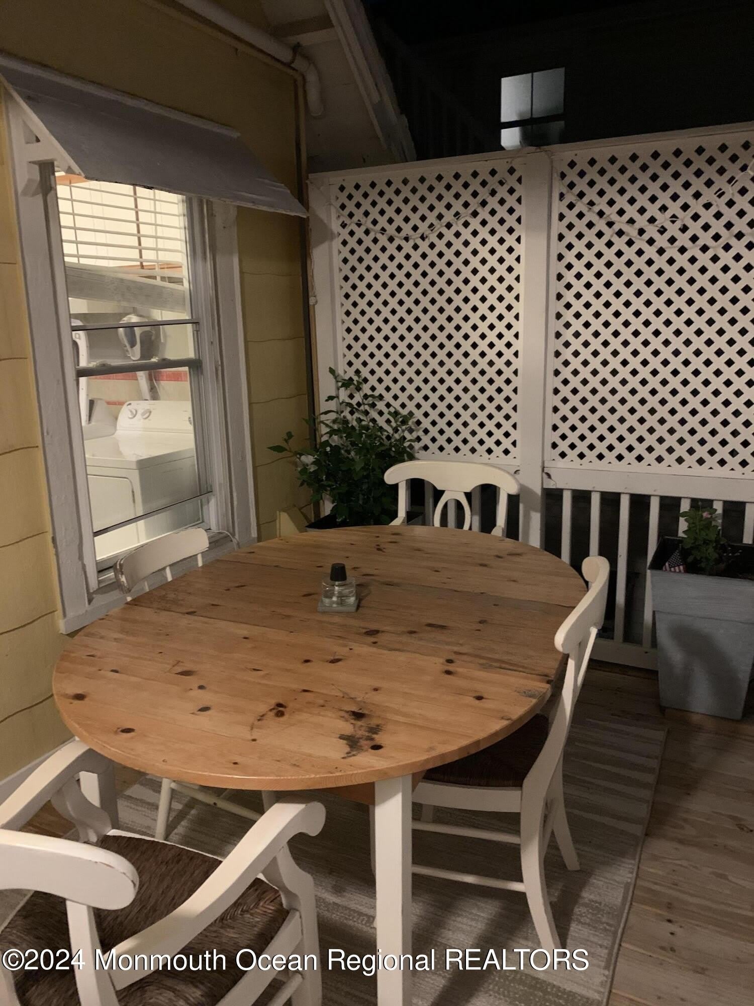 19 Webb Avenue – photo 3