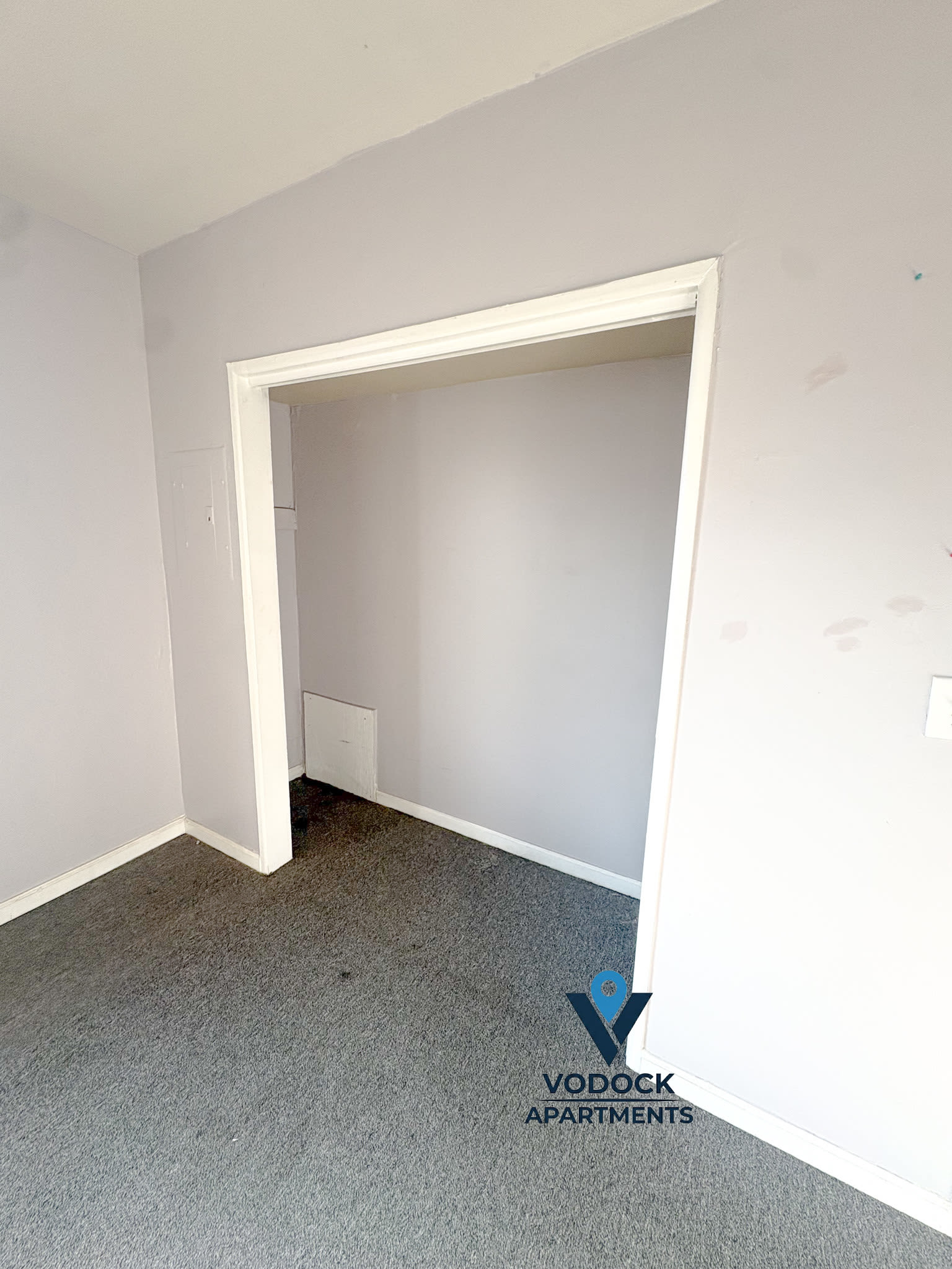 911 Asylum Ave – photo 4