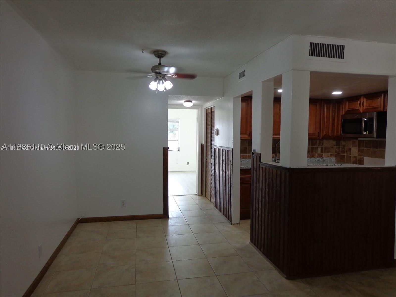 2901 NW 47th Ter – photo 4