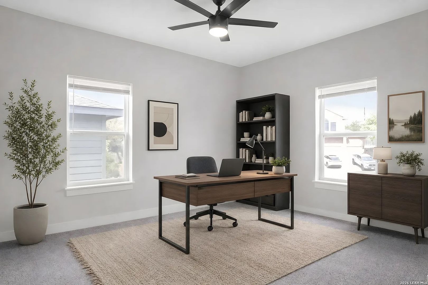 Room in 3 Bedroom Home in San Antonio – photo 2