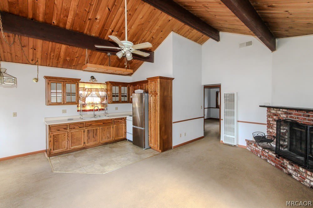 2084 8Th – photo 3