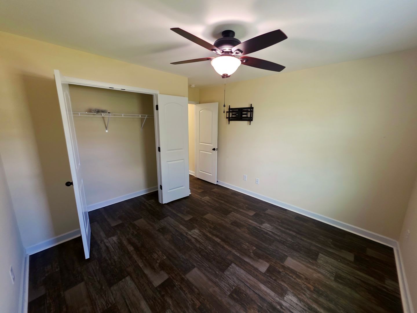 3BD 2BA in Bradford Estates – photo 4