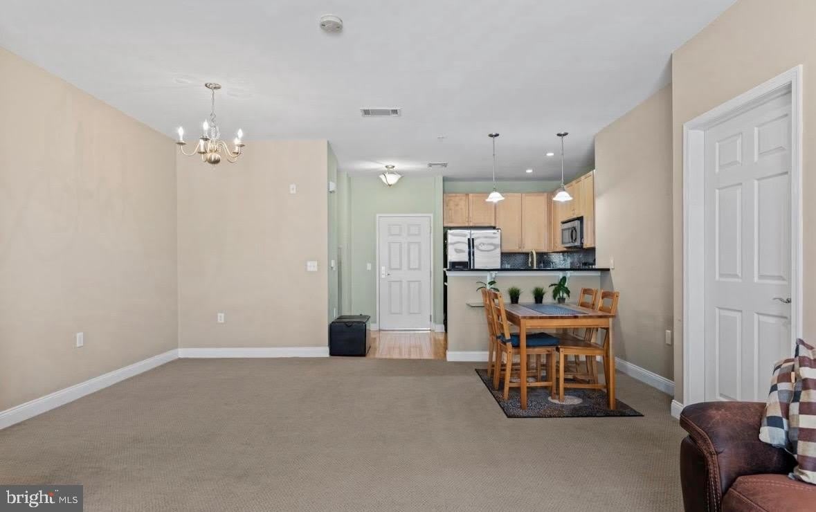 200 W ELM Street – photo 5