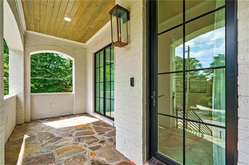 538 Park Drive NE – photo 2