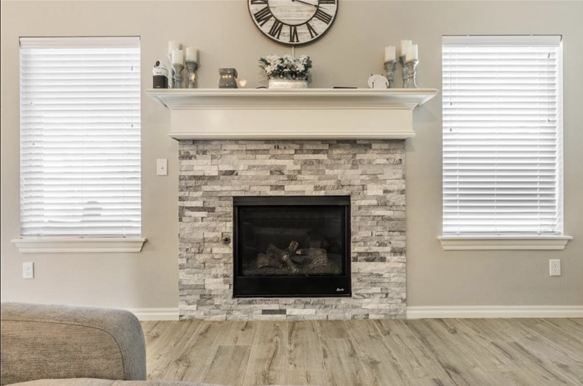 3700 Palisade Lane – photo 4