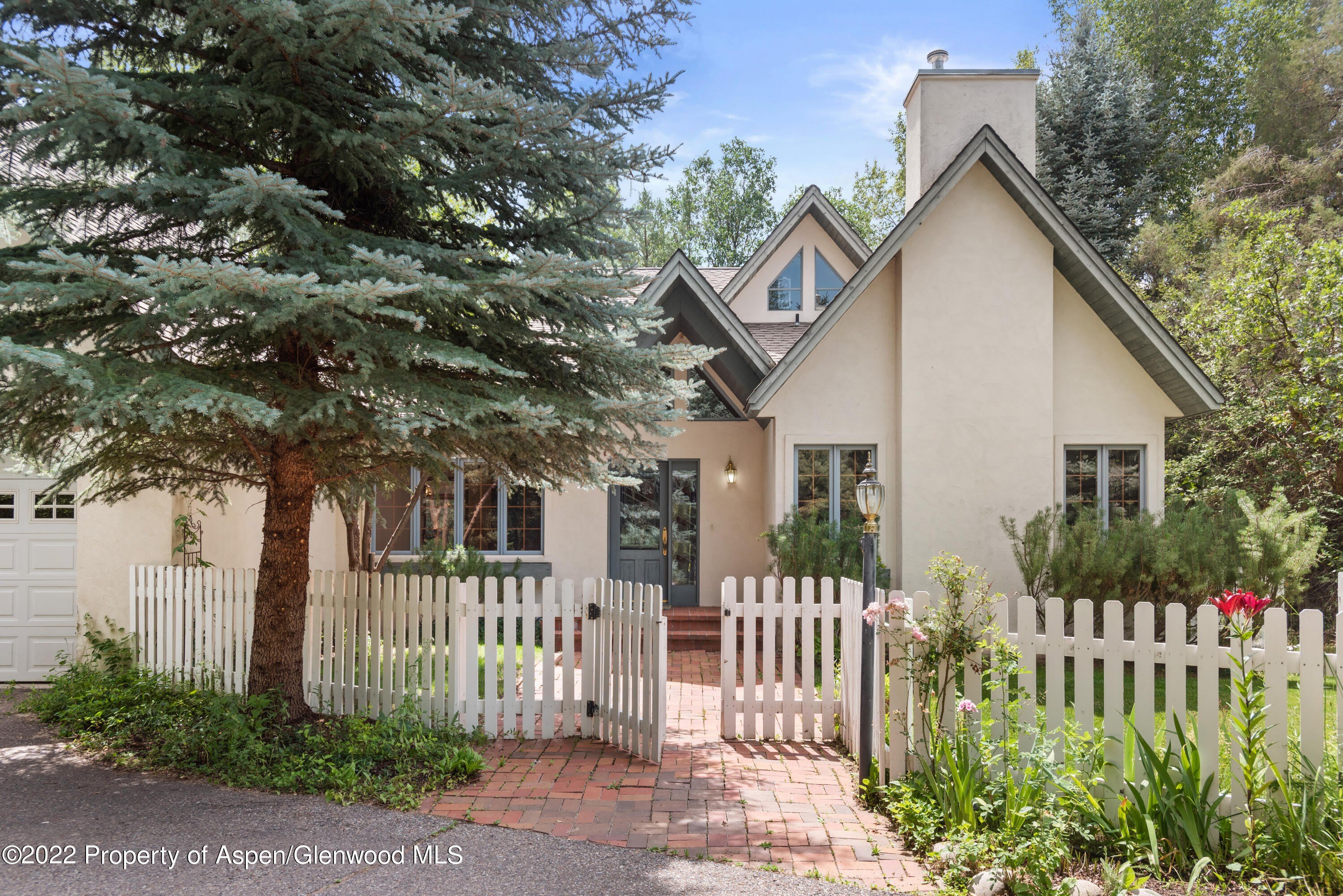 180 River Oaks Lane – photo 2