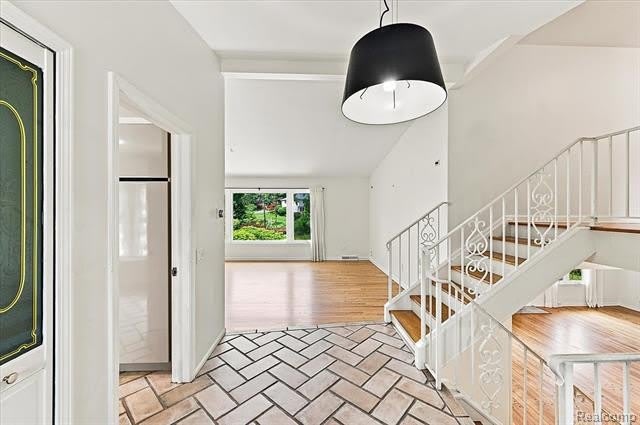 980 Sandhurst Road – photo 5