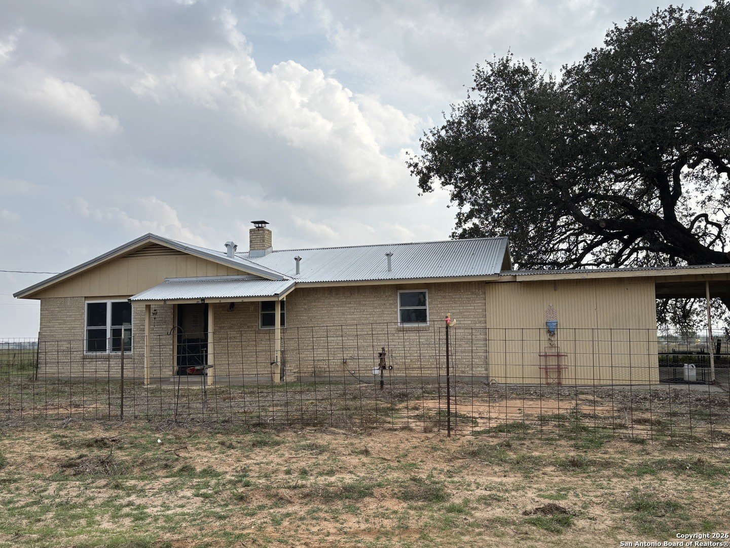 74 N Las Gallinas – photo 1