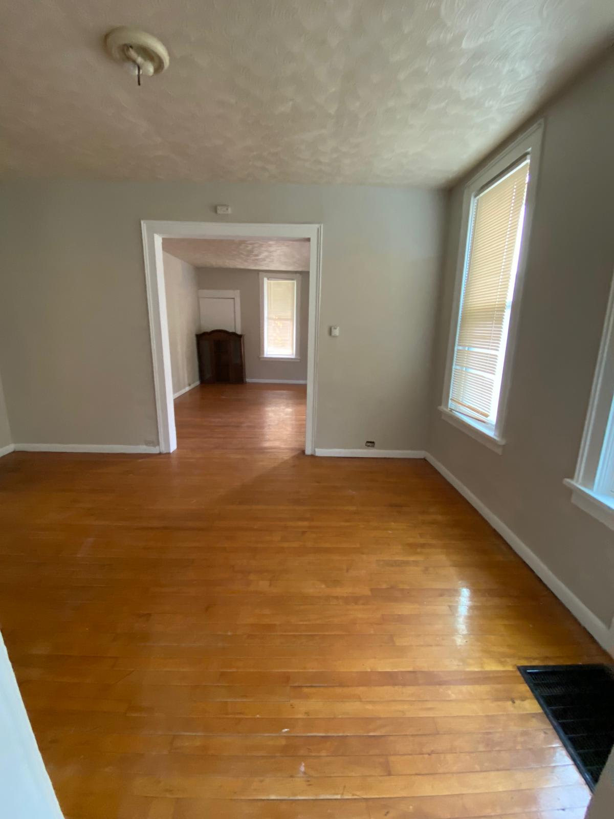 746 East Laurel Street – photo 5