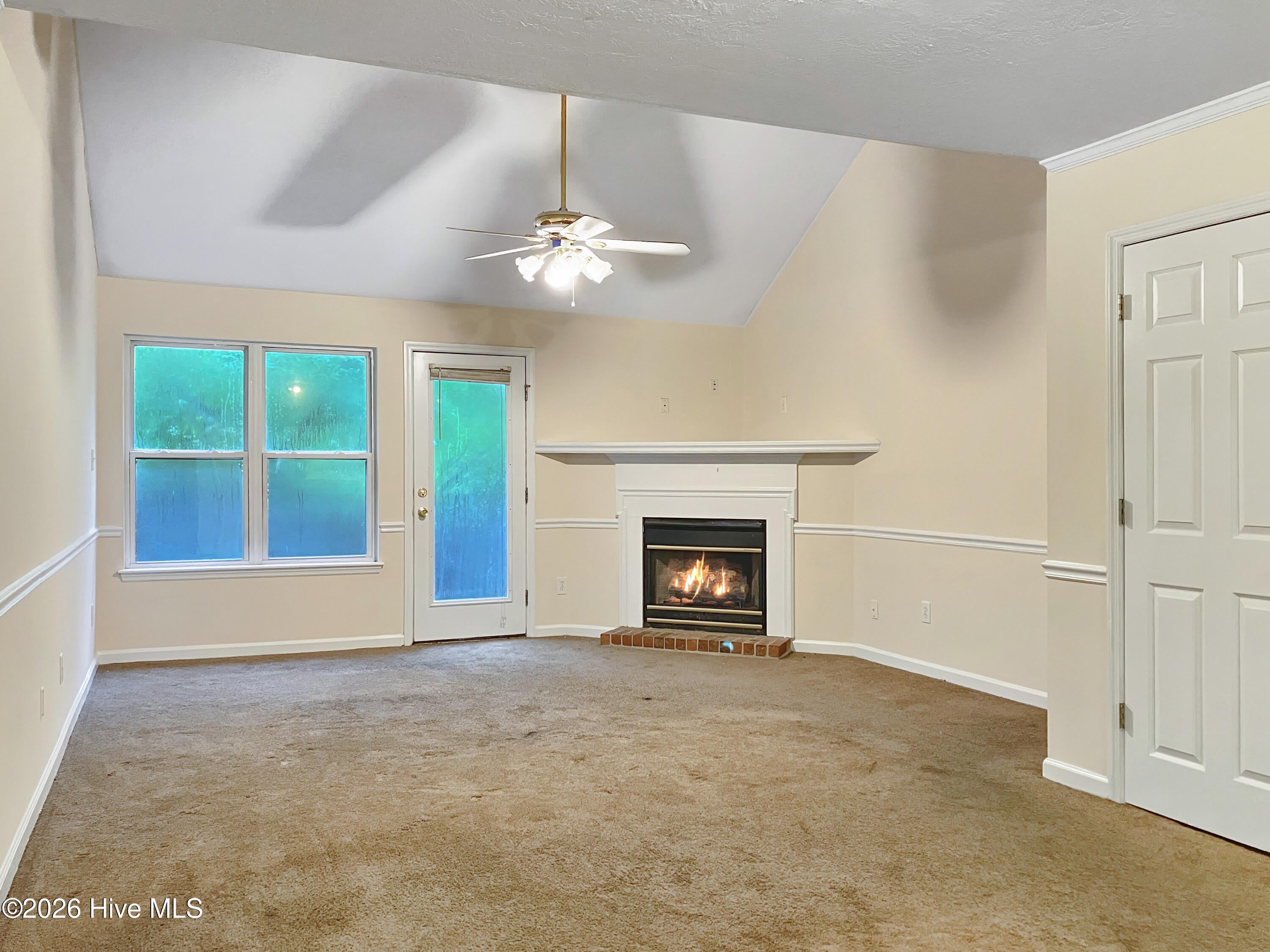 115 Harvestwood Drive – photo 4