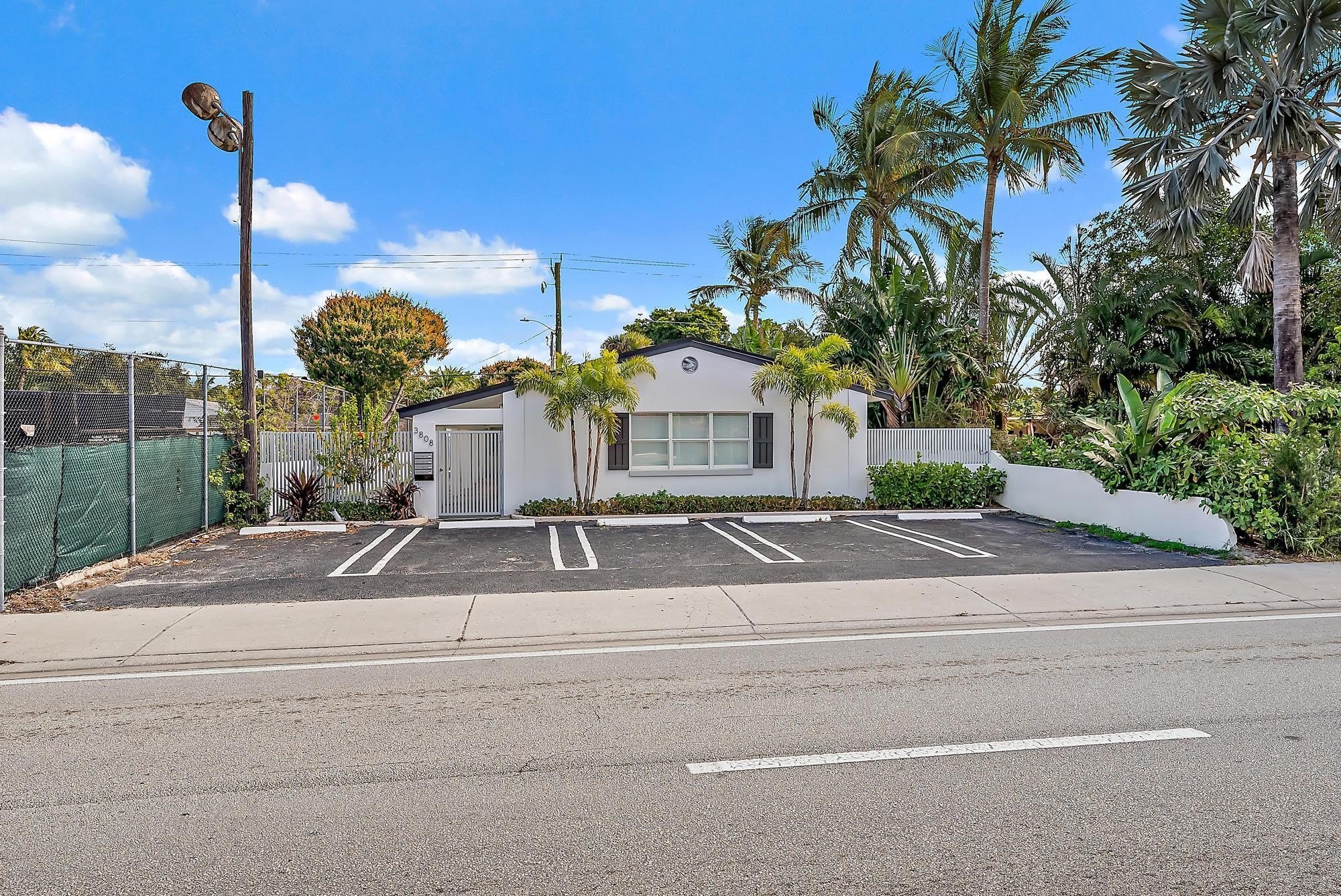 3808 Broadway – photo 2