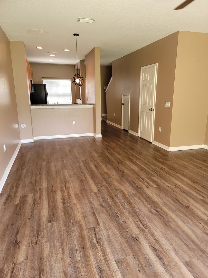 REDUCED RENT! Beautiful Townhome in the Heart of New Tampa! – photo 5