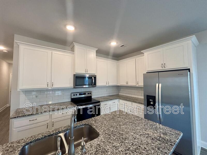 1101 Clareton Drive – photo 3