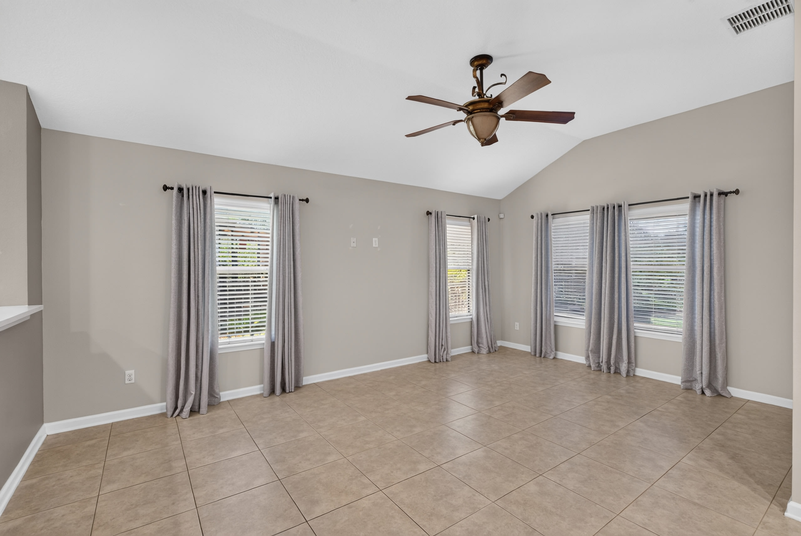 73 Durango Drive – photo 3