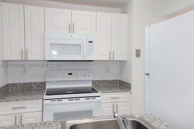 1850 SW 122nd Ave – photo 2