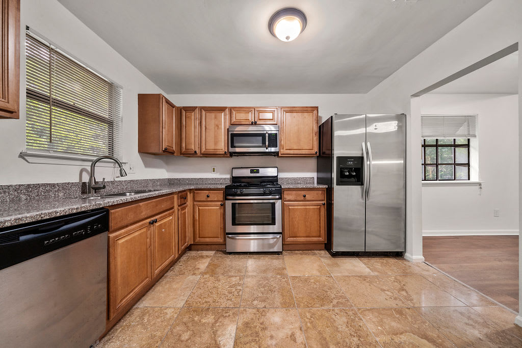 1353 Overlook Cove Southeast – photo 5