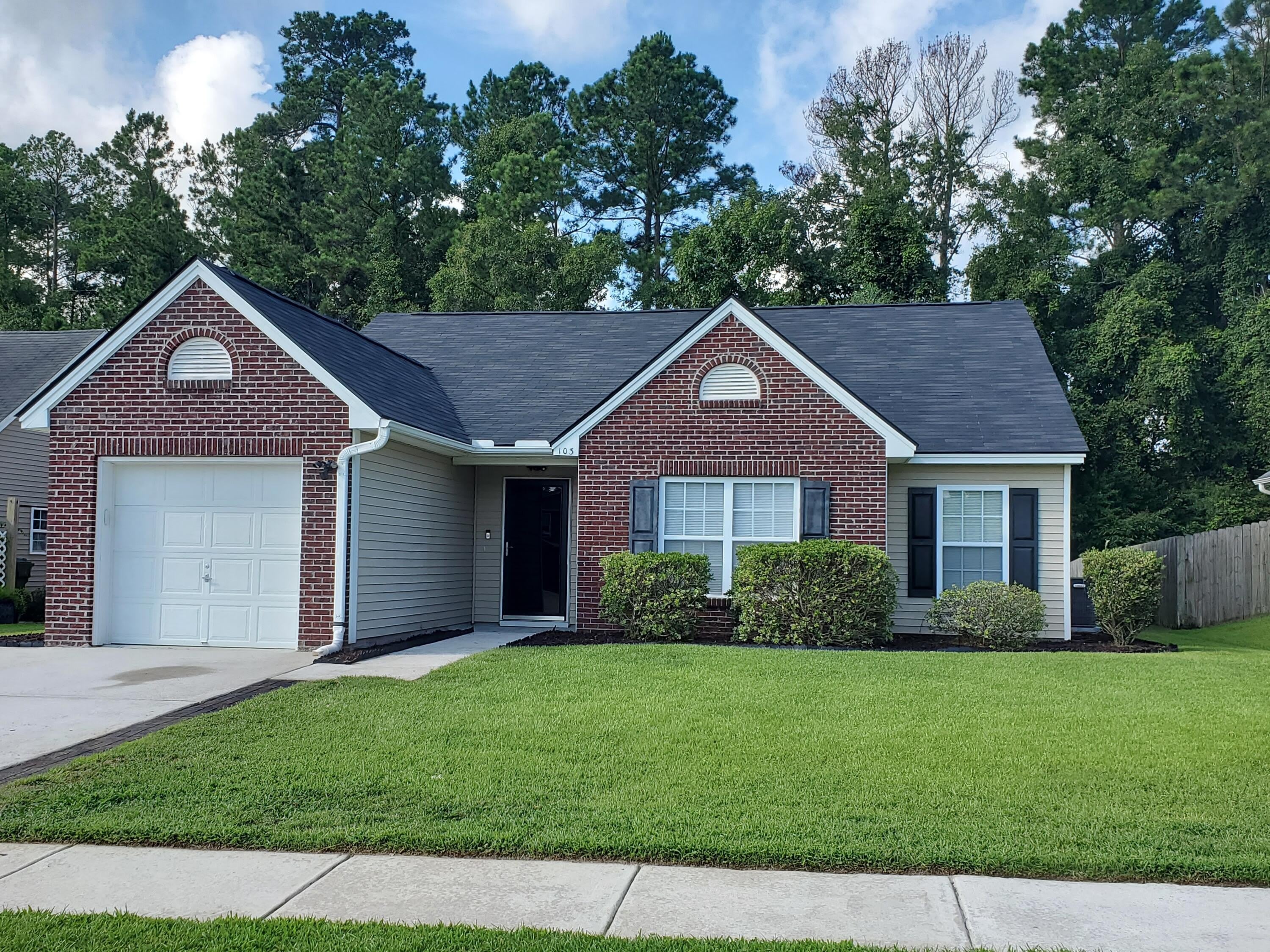 103 Salem Creek Drive – photo 2