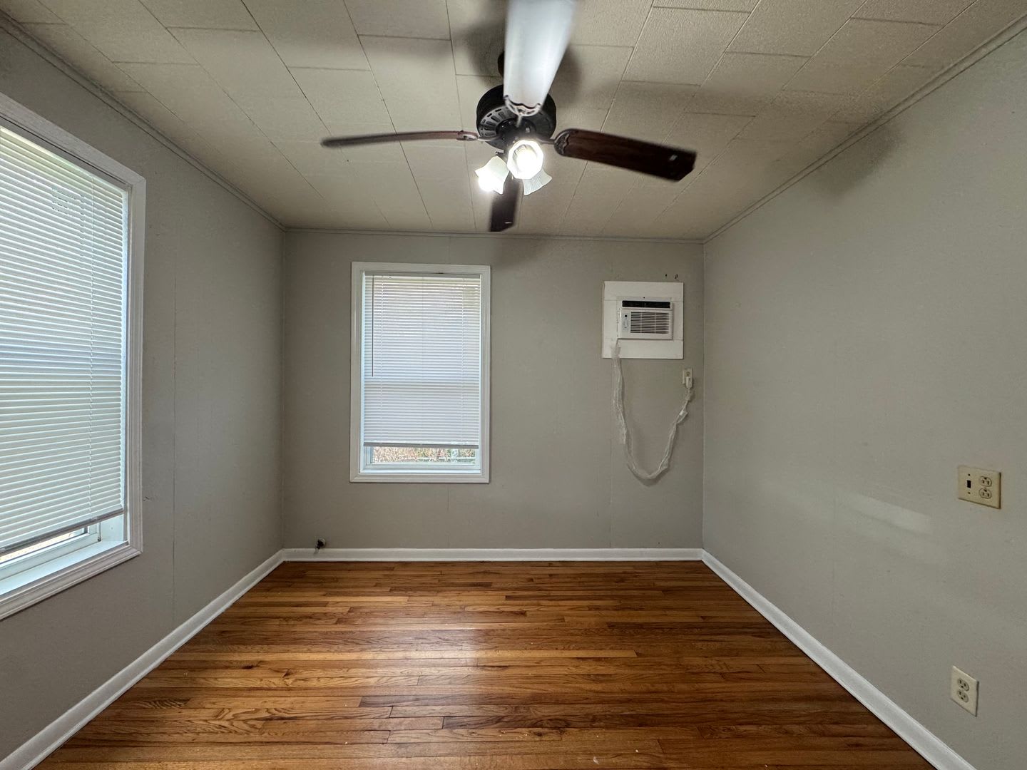 3B/1B Home Available in Lake Charles – photo 5