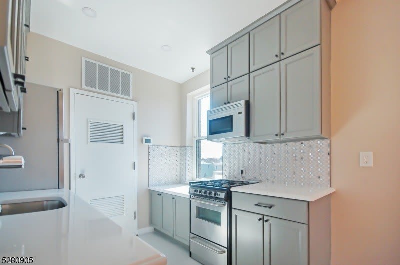 54-60 Mcwhorter St – photo 5