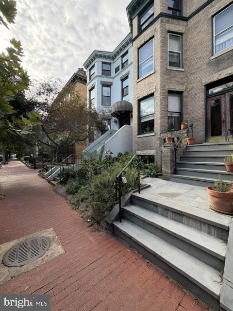 1735 T Street NW – photo 4