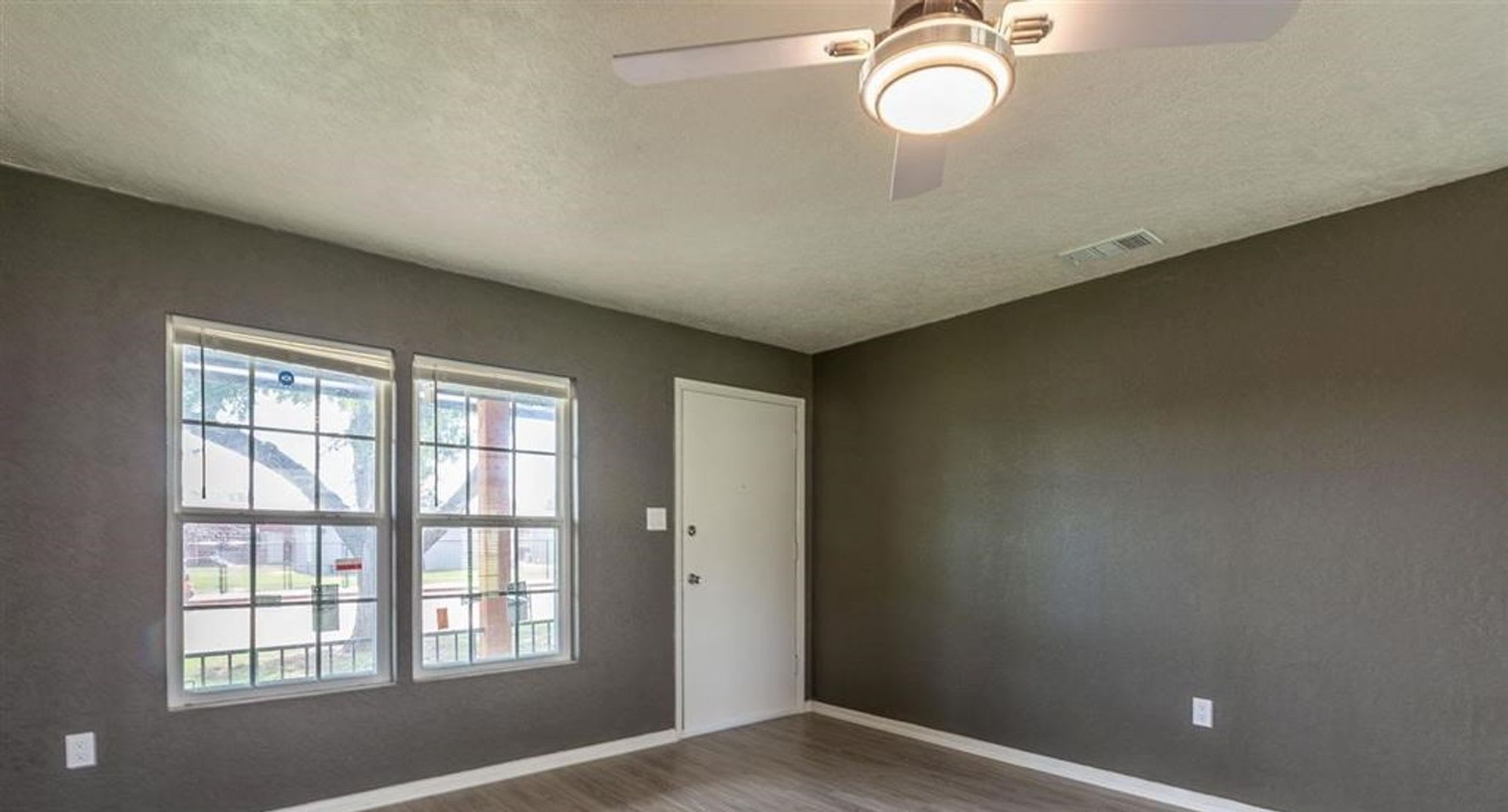 4724 NW Ridgecrest Dr- COMING SOON! – photo 4