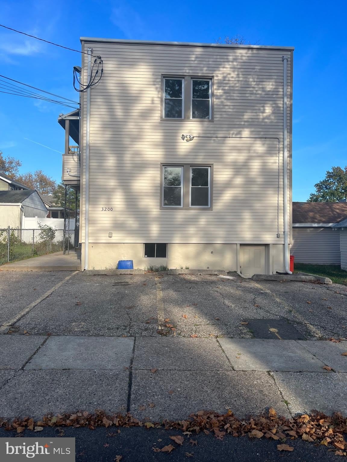 3200 CALVERT – photo 1
