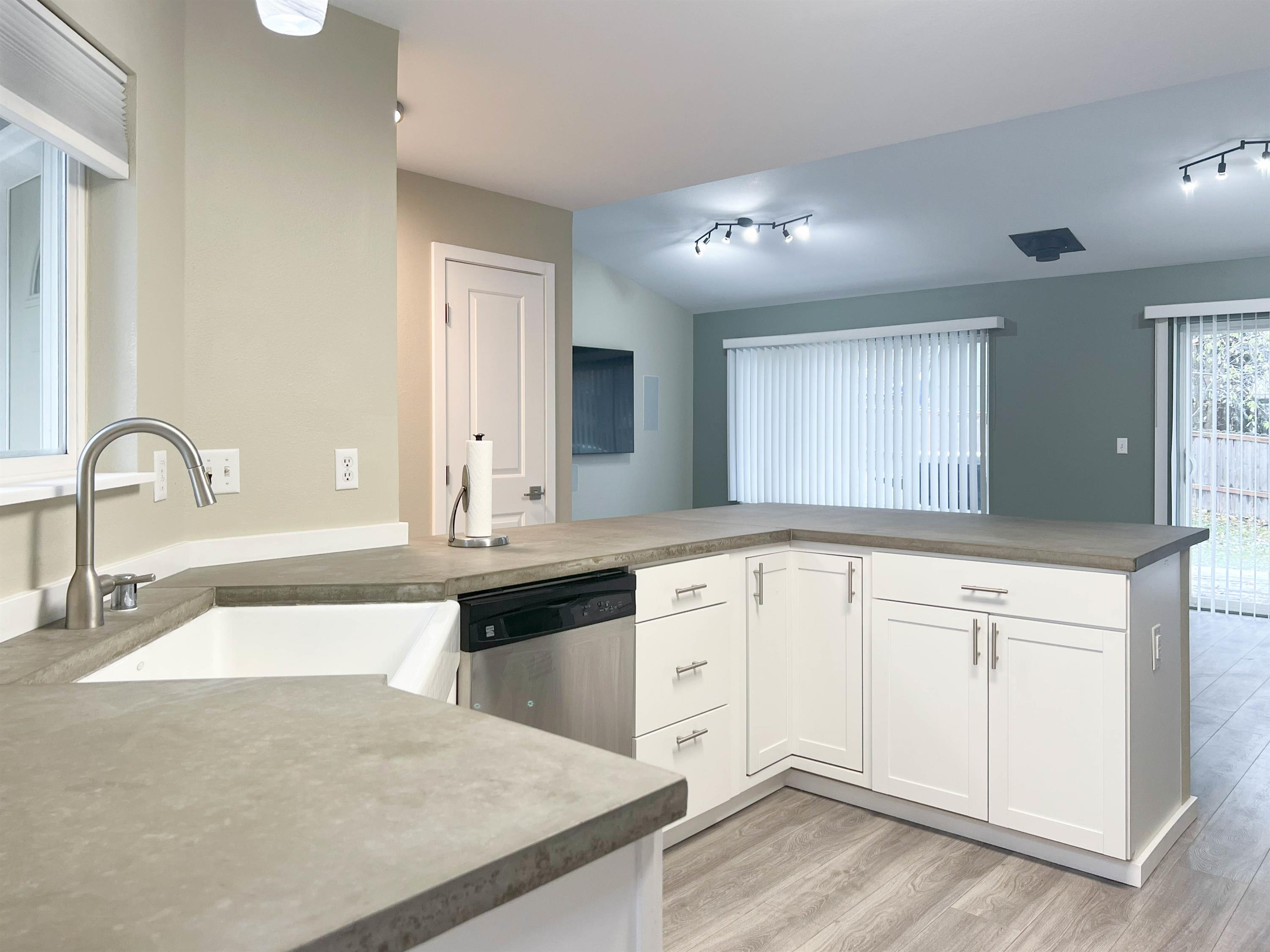17416 Adams Ln. – photo 4