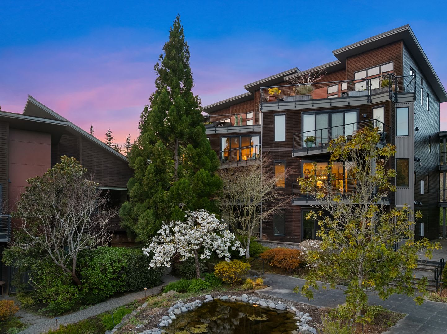 Bainbridge Island Condominium at Vineyard Lane – photo 2