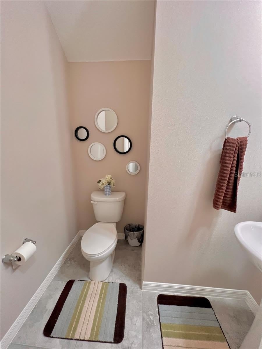 10007 LEYBURN Court – photo 5