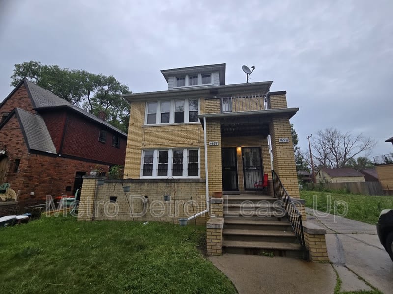 4696 Nottingham – photo 1