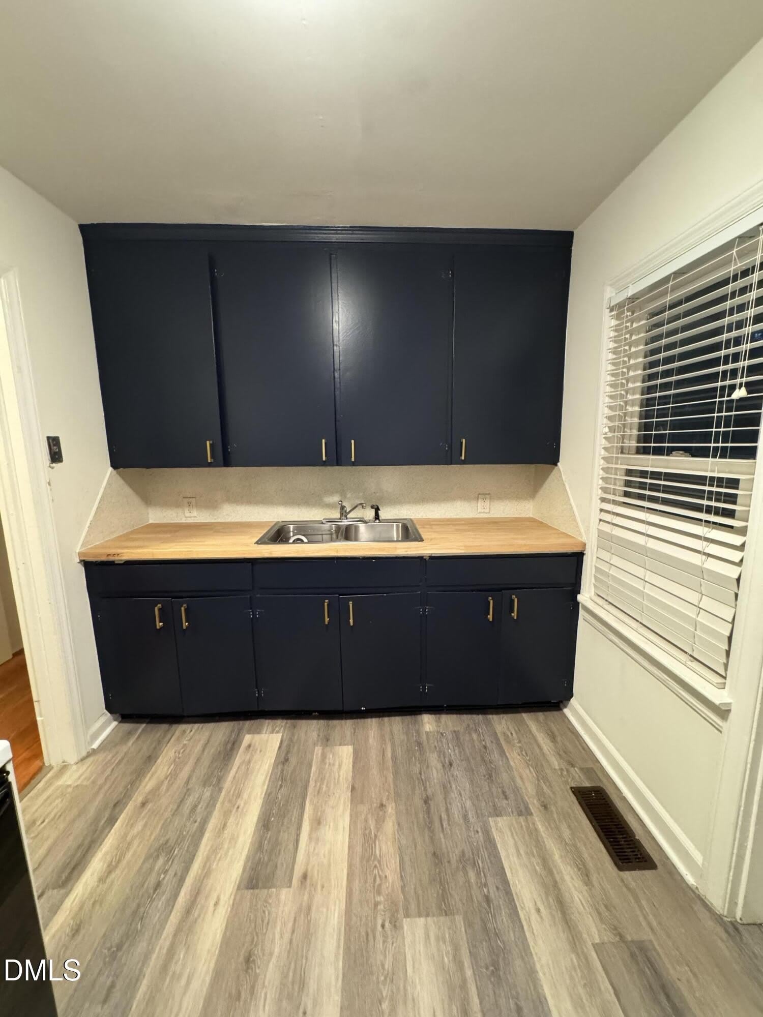 2828 Oberlin Road – photo 2
