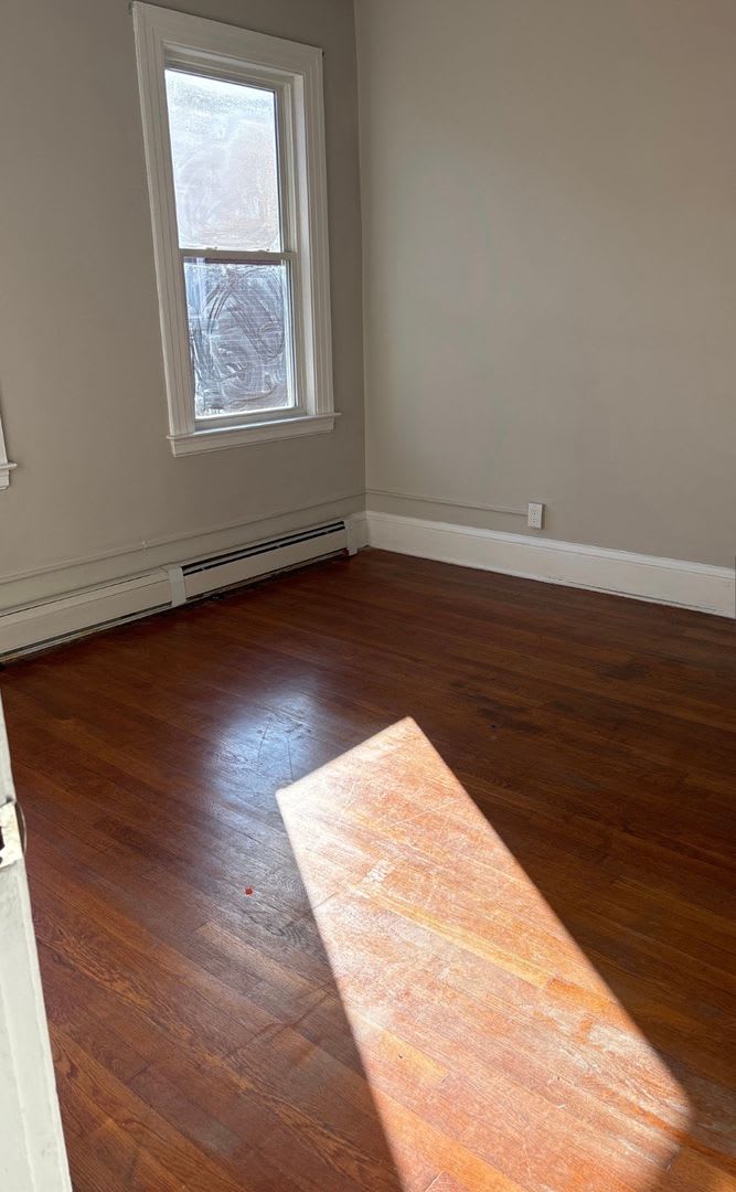 16 Evergreen Avenue – photo 1