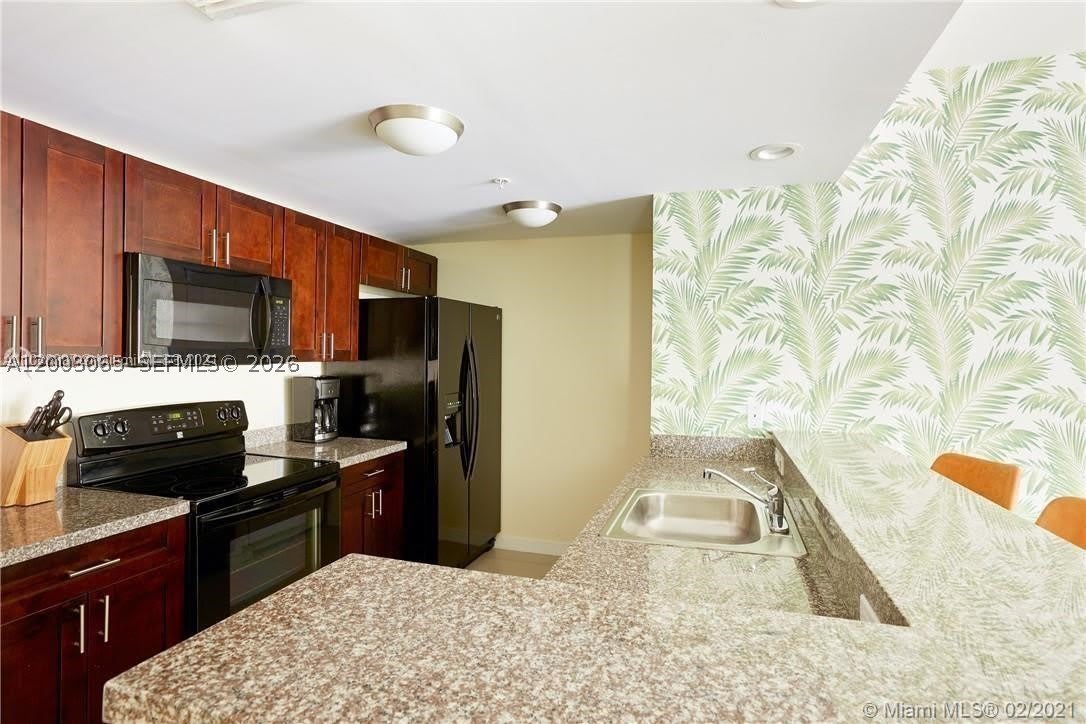 568 Ne 66Th St – photo 5