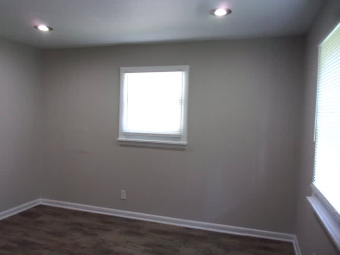 2313 Julia Avenue – photo 2