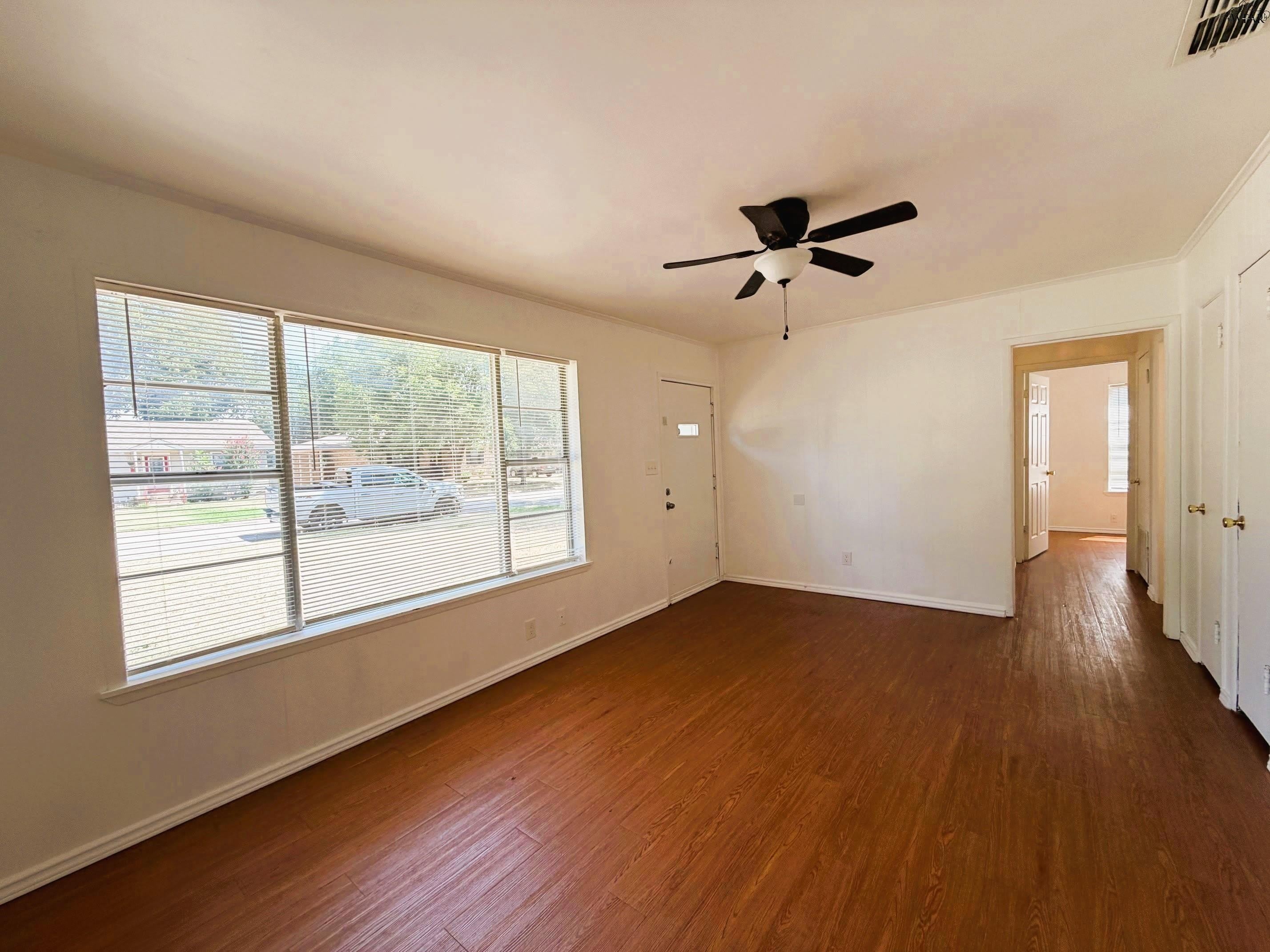 2951 MOFFETT AVENUE – photo 3