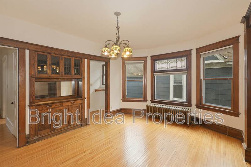 2535 Aldrich Avenue South – photo 5
