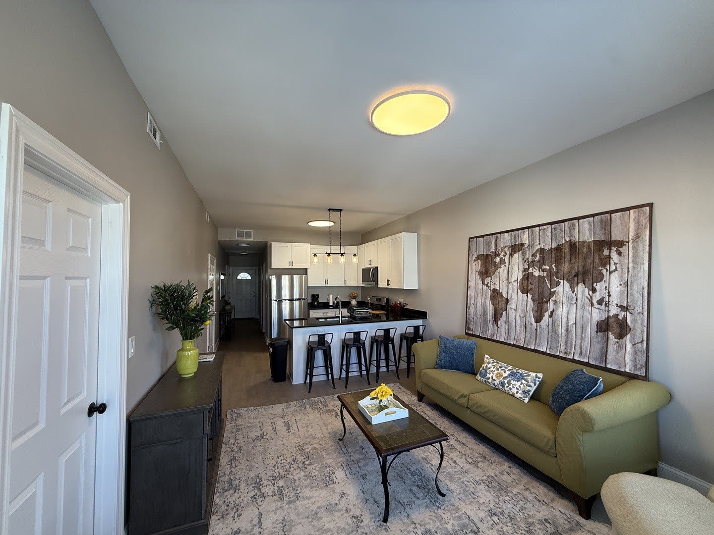 3049 N Avers Avenue – photo 4