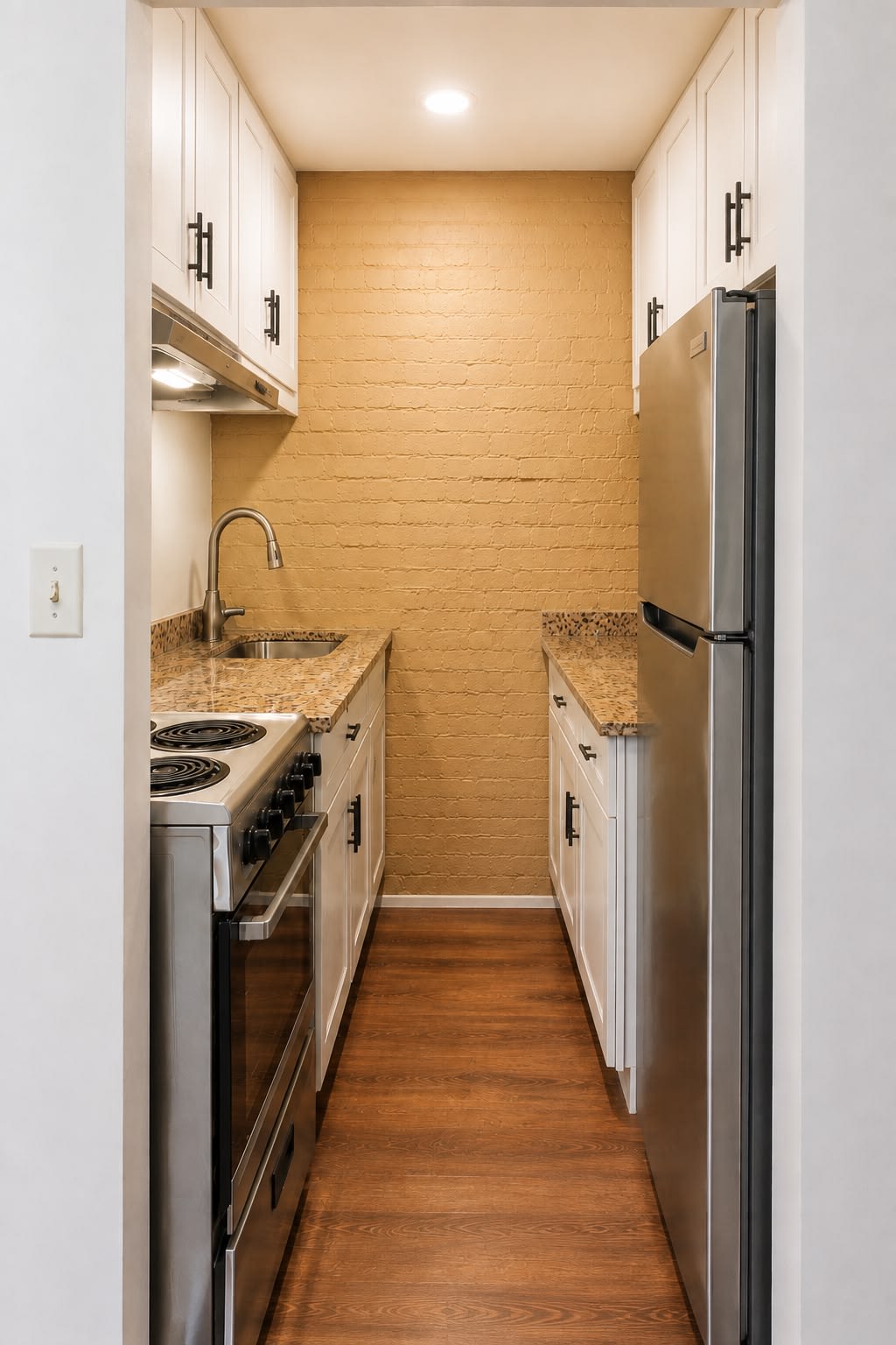 238 1/2 North 11th StreetApt 3 – photo 2